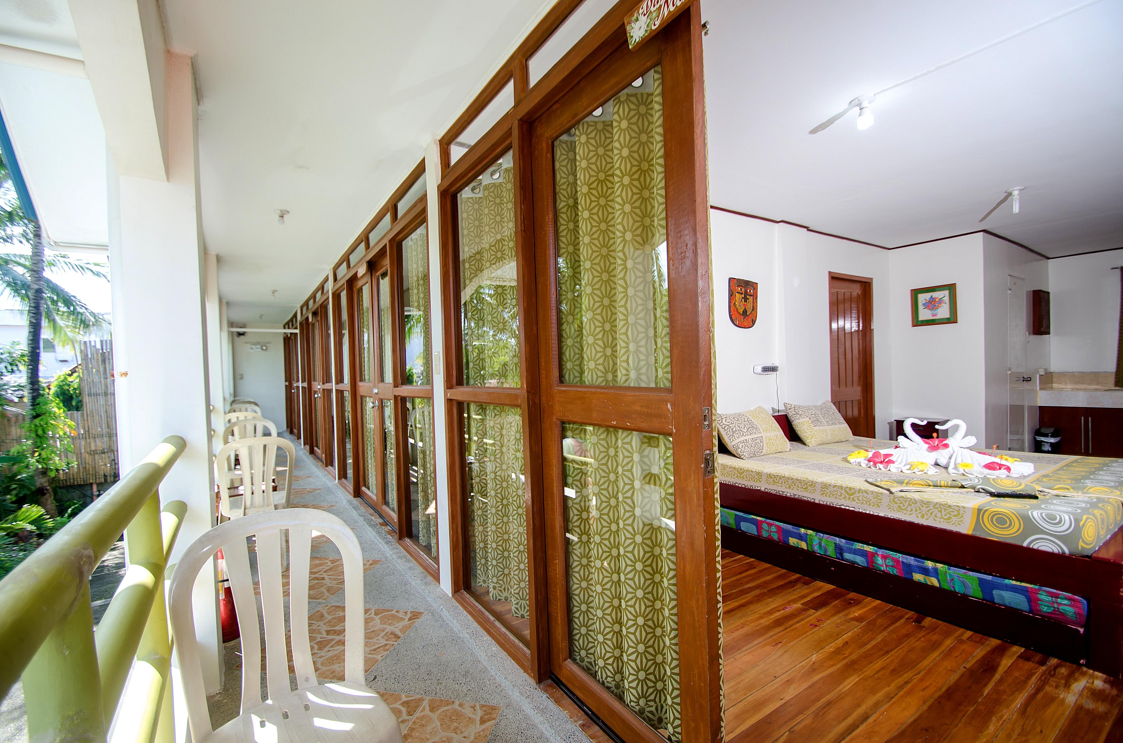 Reddoorz Plus @ Secret Garden Boracay Balabag  Exterior foto